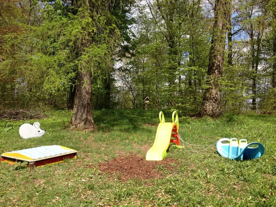 Spielplatz im Wald